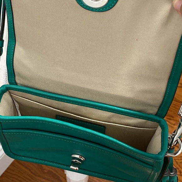 - NWOT Authentic Coach Legacy Penny Tassel Turn-lock - Picture 7 of 8